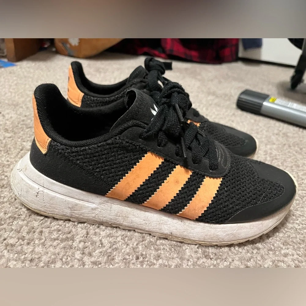 Adidas Originals Women's Running Shoes Sneakers Size 6.5 black / peach - Picture 3 of 4